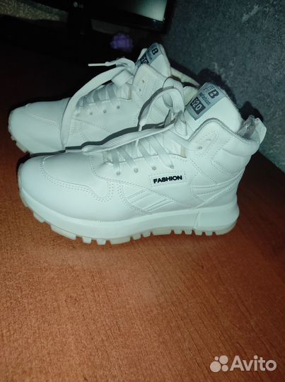 Кроссовки зимние женские новые