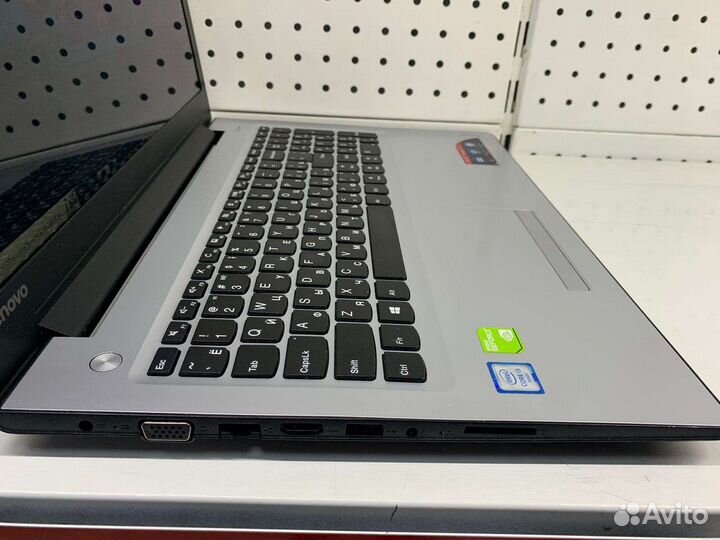 Витринный ноутбук Lenovo для игр, работы и учебы