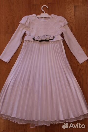 Платье нарядное 