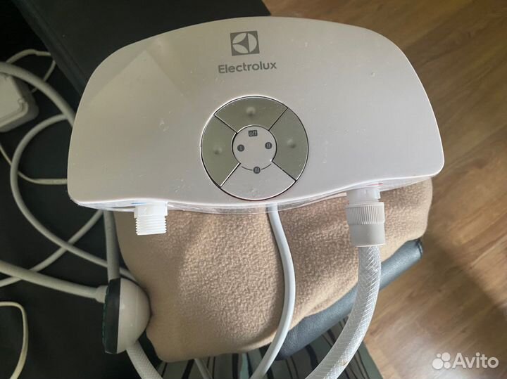 Водонагреватель проточный