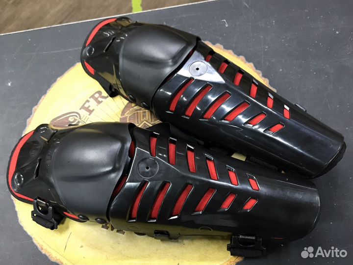 Наколенники шарнирные Motoland для мотоцикла