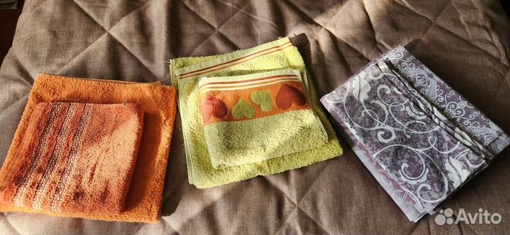 2 комплекта полотенец и 1,5 комплект постели