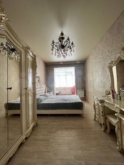 3-к. квартира, 90 м², 4/6 эт.