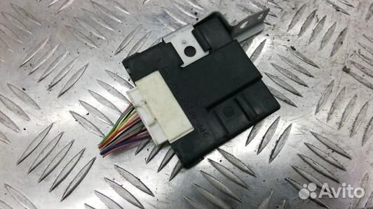 Блок иммобилайзера toyota prius XW20 (98A06M201)