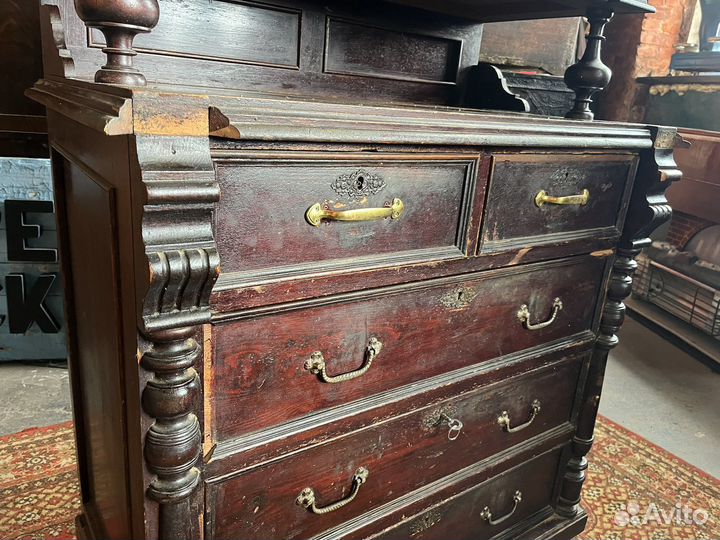 Старинный буфет