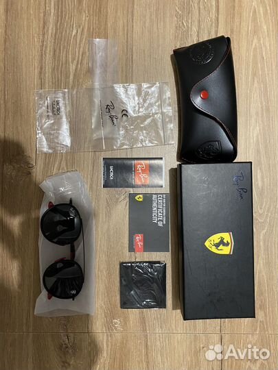 Оригинальные солнечные очки Ray-ban Ferrari