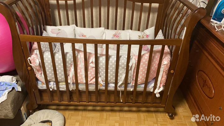 Детская кроватка