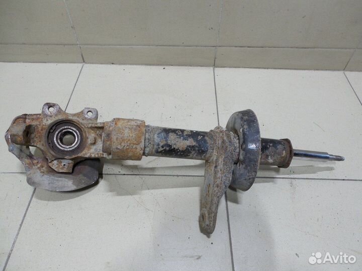 Кулак поворотный передний правый Nexia 1995-2016