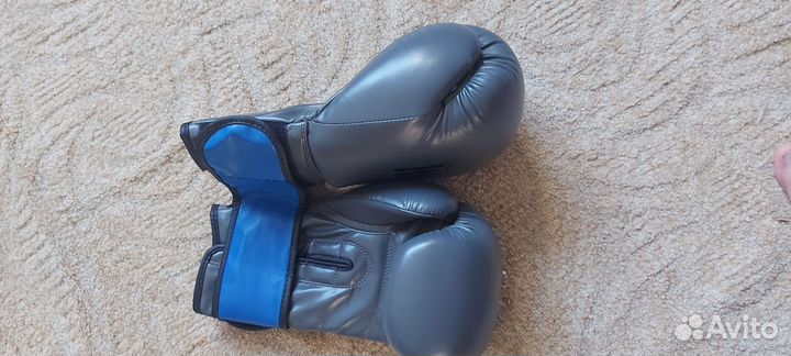 Боксерские перчатки 14 oz