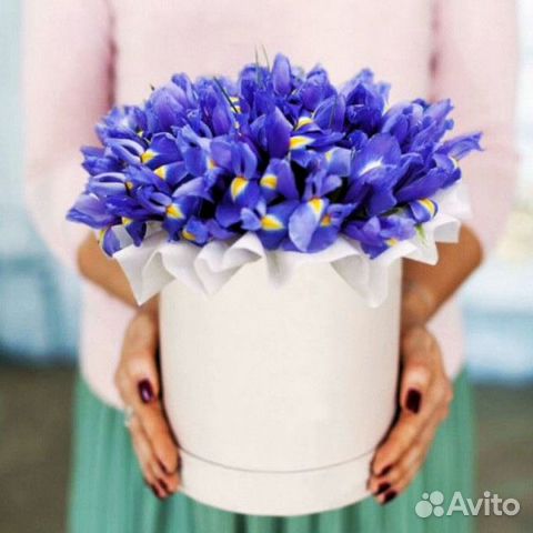 Цветы в коробке 040