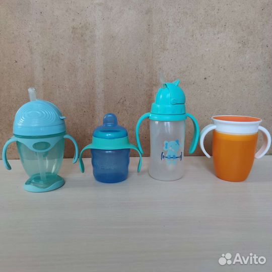 Поильник,ниблер,накладки,молокоотсос,бутылочки