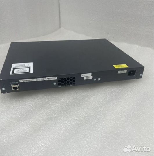 Коммутатор Cisco WS-C2960-24LC-S