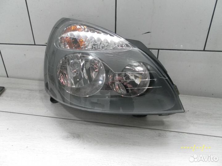 Фара правая галоген Renault Clio 2 Symbol