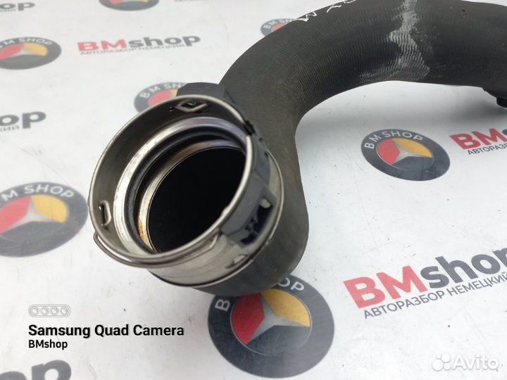 Патрубок интеркулера левый Mercedes-Benz C180 W204