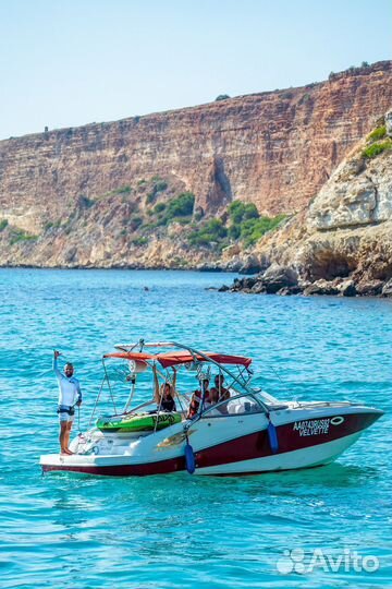 Катер Velvette 25 в Балаклаве