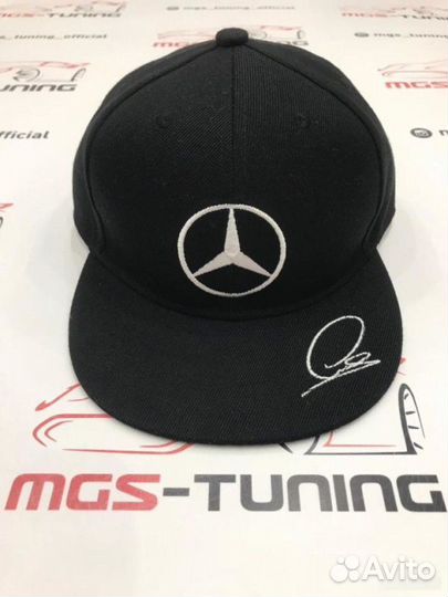 Кепка Mercedes с прямым козырьком черная Petronas