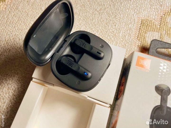 Беспроводные наушники jbl