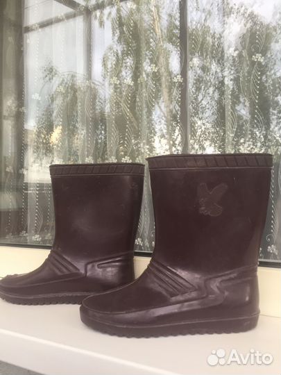 Резиновые сапоги