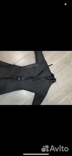 Гидрокостюм женский