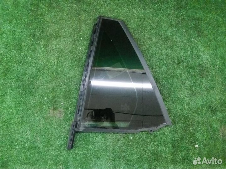 Форточка двери задняя левая Mercedes GLC X253 (201