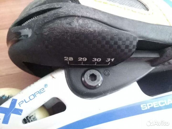 Роликовые коньки