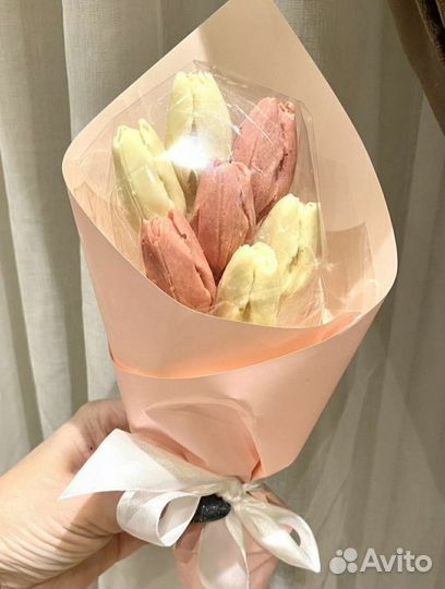 Шоколадные букеты и наборы