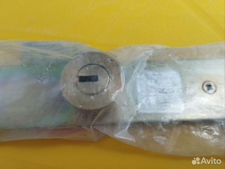 Замок для рольставни новый