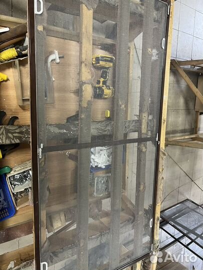 Москитная сетка, также есть антикошка