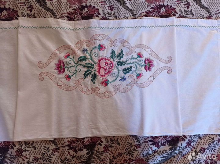 Вышивка старинная гладь Скатерть дорожка накидка