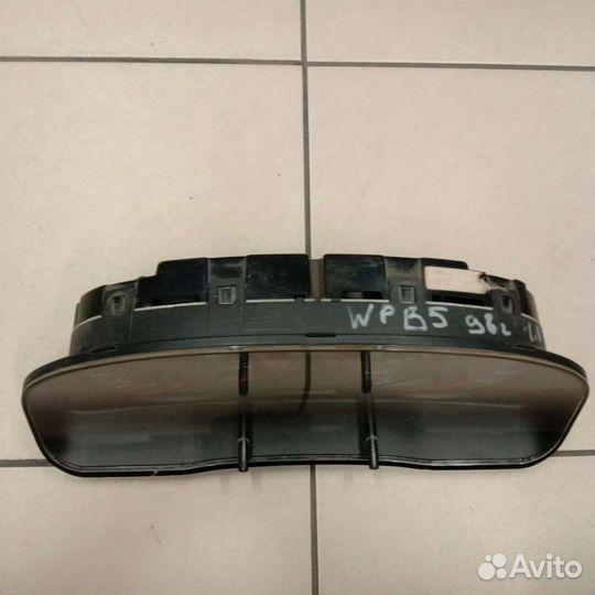 Панель приборов (щиток) passat B5