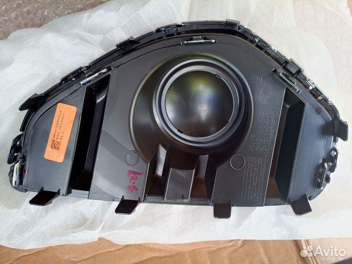 Накладка противотуманной фары Haval M6