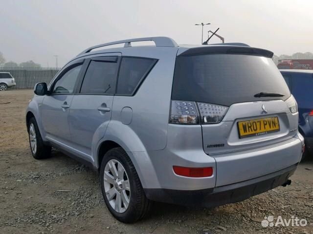Разбор на запчасти Mitsubishi Outlander XL