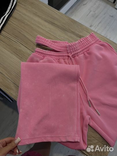 Спортивные штаны розовые
