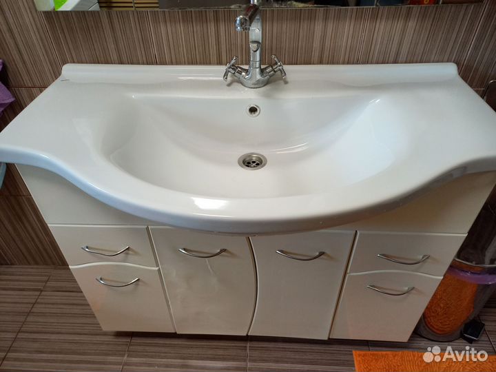 Мебель для ванной комнаты бу