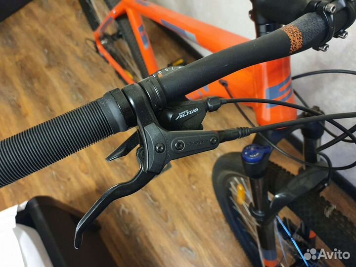 Велосипед Stark Router 27.3 HD