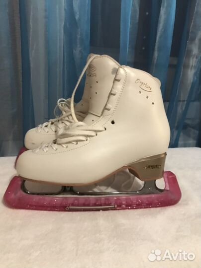 Коньки фигурные