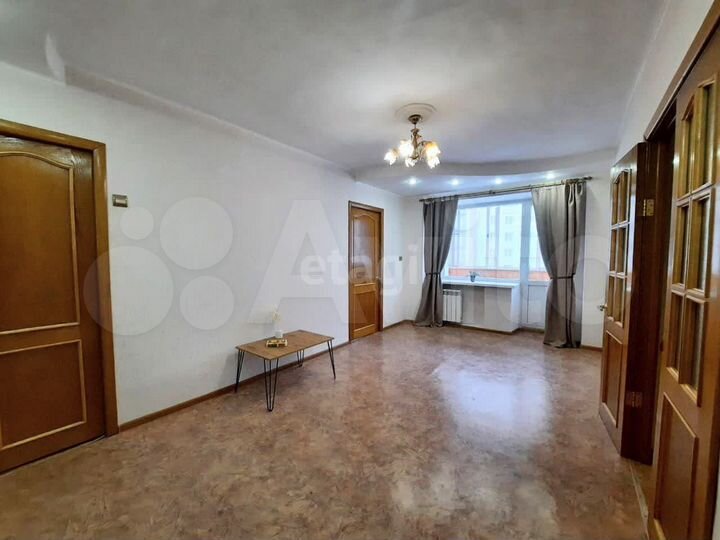 2-к. квартира, 42 м², 3/5 эт.