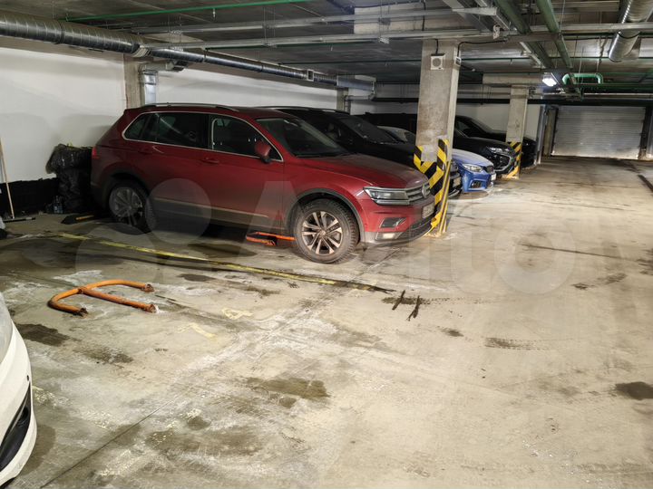 Машиноместо, 15 м²