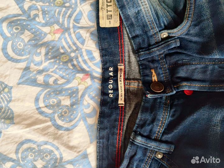 Продам мужские джинсы 31/32