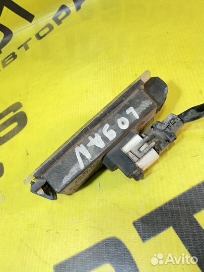 Фонарь подсветки номера Renault Logan 1