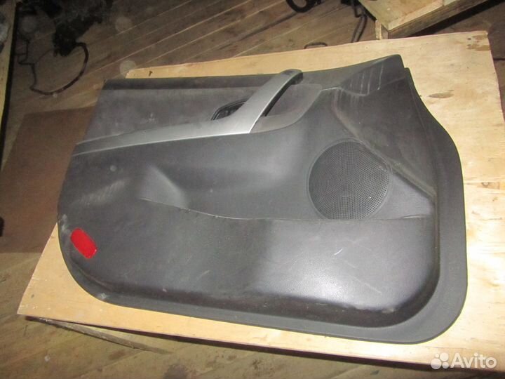 Обшивка двери Kia Ceed с 2012- 5дв