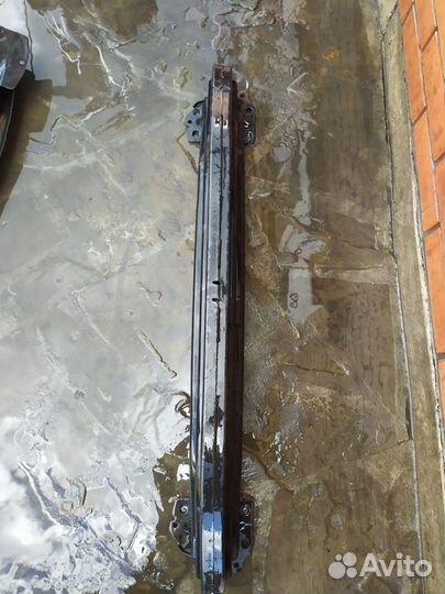 Усилитель переднего бампера Fiat Stilo 1.6л