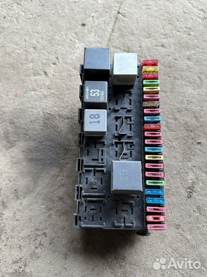 Polo 3 блок предохранителей