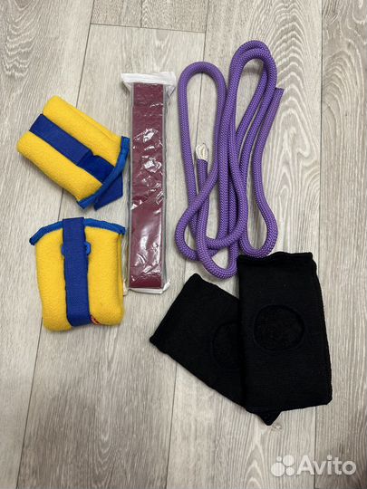 Скакалка утяжелители наколенники эспандер