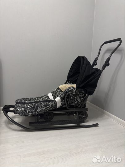 Санки на колесах Nevada Prampol (Польша)