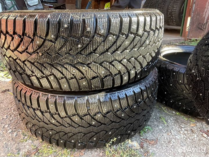 Formula Ice 215/50 R17