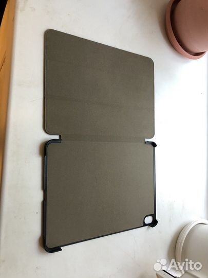 Чехол на iPad 10 2020