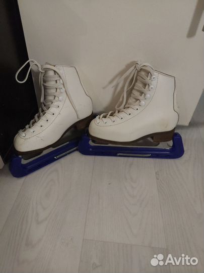 Фигурные коньки wifa