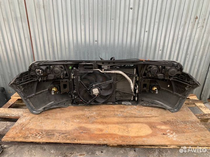 Передняя часть Volkswagen Polo 4 рест галоген