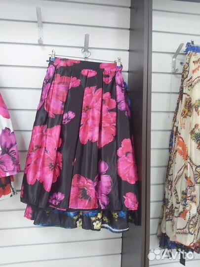 Женская одежда, юупка, кофта с брюкам